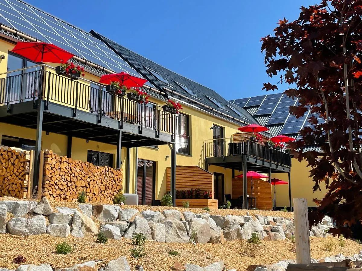 Chalet-Ferienwohnung Aehrenglueck, 70 Qm, Wellness/Fitness/Sauna - Bergroedelhof Feilitzsch
